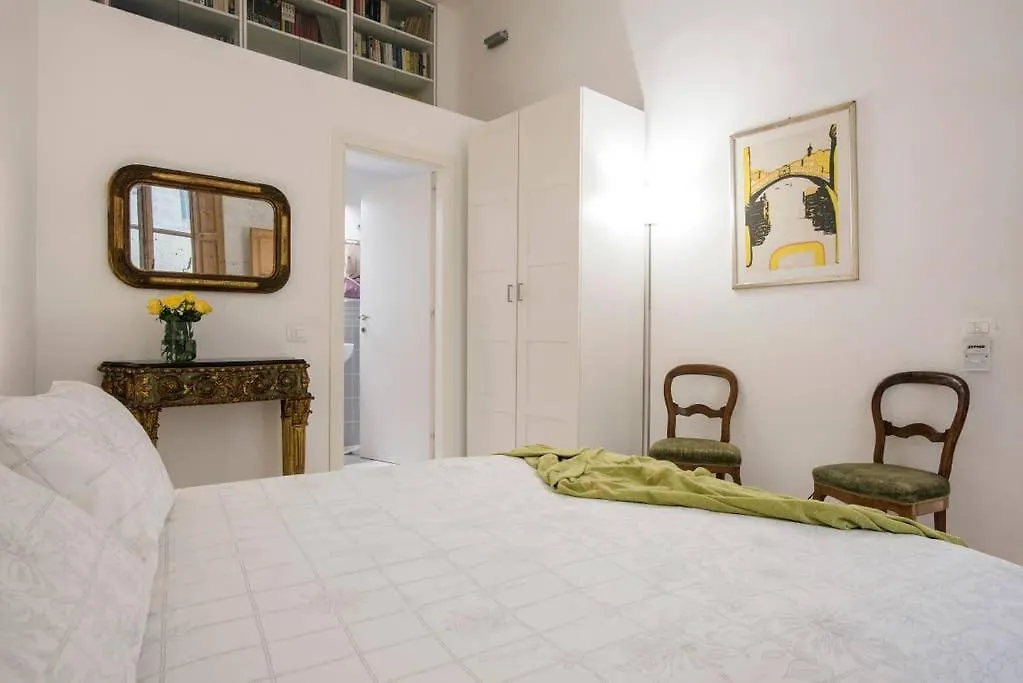 Apartment Treasurerome Opera Residence