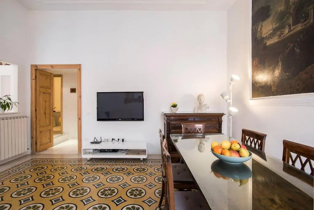 Apartment Treasurerome Opera Residence