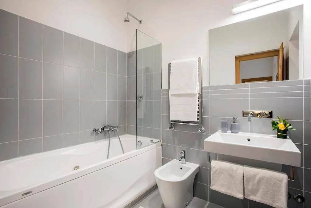 Treasurerome Opera Residence Apartment Rome